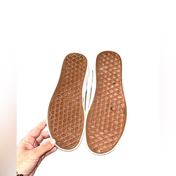 Vans Slip-On Cap Checkerboard Yolk Yellow/True White Sneakers 3.5 5 - Picture 5 of 6